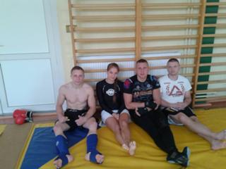 Karolina Kowalkiewicz feet photo thumbnail