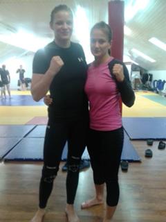Karolina Kowalkiewicz feet photo thumbnail