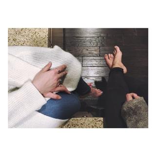 Debby Ryan feet photo thumbnail