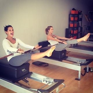 Shantel VanSanten feet photo thumbnail