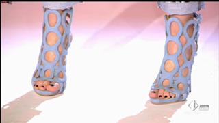 Ilary Blasi feet photo thumbnail