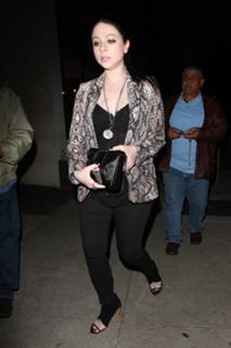 Michelle Trachtenberg feet photo thumbnail