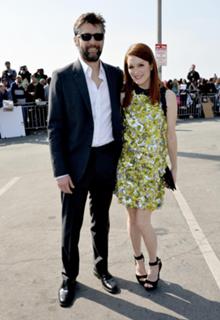 Julianne Moore feet photo thumbnail