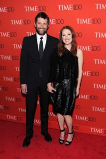 Julianne Moore feet photo thumbnail
