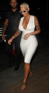Amber Rose feet photo thumbnail