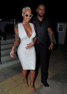 Amber Rose feet photo thumbnail