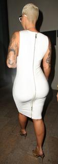 Amber Rose feet photo thumbnail