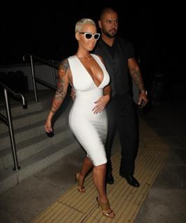 Amber Rose feet photo thumbnail