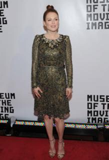 Julianne Moore feet photo thumbnail