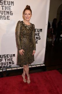 Julianne Moore feet photo thumbnail