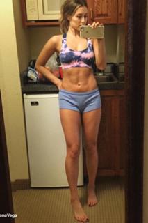 Alexa PenaVega feet photo thumbnail