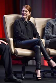 Julianne Moore feet photo thumbnail