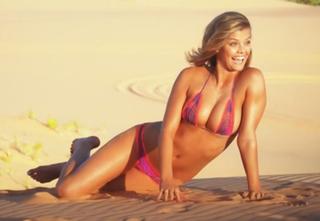 Nina Agdal feet photo thumbnail