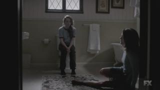 Keri Russell feet photo thumbnail