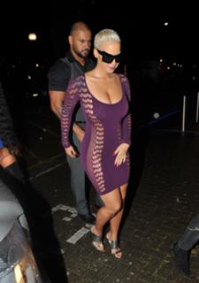 Amber Rose feet photo thumbnail