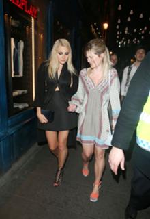 Pixie Lott feet photo thumbnail