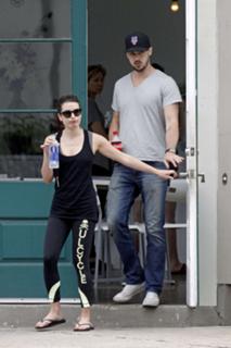 Lea Michele feet photo thumbnail