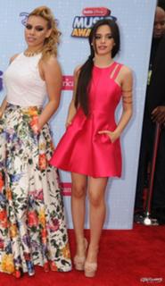 Camila Cabello feet photo thumbnail