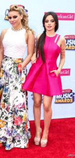 Camila Cabello feet photo thumbnail