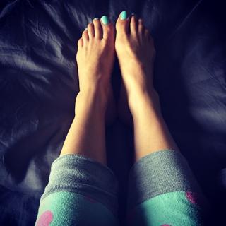 Lisa Snowdon feet photo thumbnail