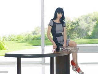 Krysten Ritter feet photo thumbnail