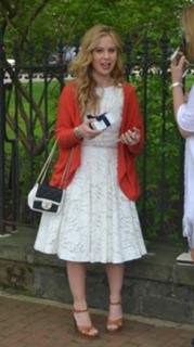 Tara Lipinski feet photo thumbnail