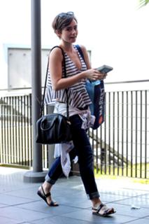 Lily Collins feet photo thumbnail