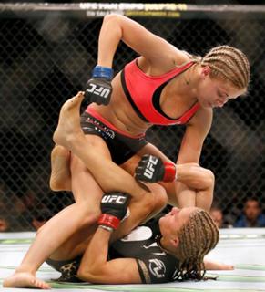 Paige VanZant feet photo thumbnail