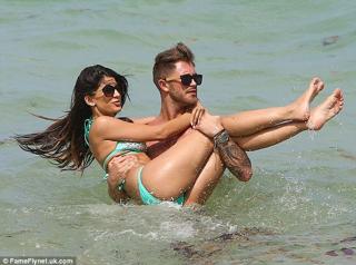 Jasmin Walia feet photo thumbnail