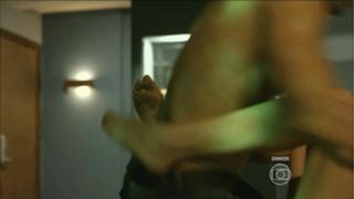 Isis Valverde feet photo thumbnail