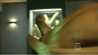 Isis Valverde feet photo thumbnail