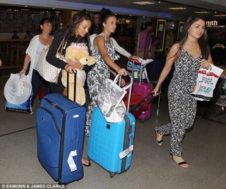 Michelle Keegan feet photo thumbnail