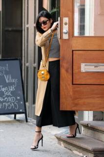 Vanessa Hudgens feet photo thumbnail