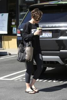 Lily Collins feet photo thumbnail