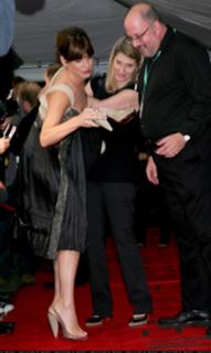 Sandra Bullock feet photo thumbnail