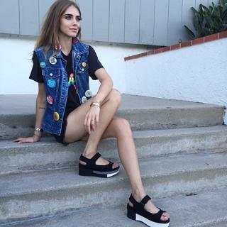 Chiara Ferragni feet photo thumbnail
