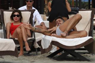 Belén Rodríguez feet photo thumbnail