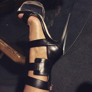 Angela Yee feet photo thumbnail