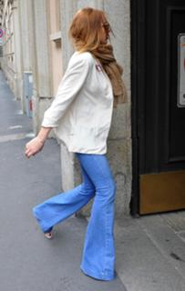 Lindsay Lohan feet photo thumbnail