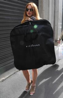 Lindsay Lohan feet photo thumbnail