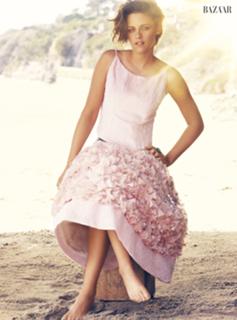 Kristen Stewart feet photo thumbnail