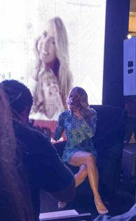 Adriane Galisteu feet photo thumbnail