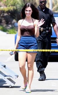 Jessica Lowndes feet photo thumbnail
