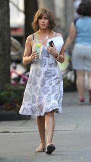 Jennifer Aniston feet photo thumbnail