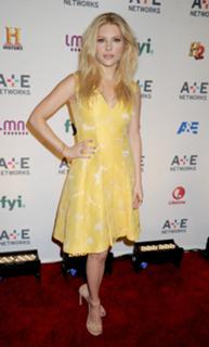 Katheryn Winnick feet photo thumbnail