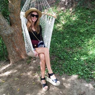 Chiara Ferragni feet photo thumbnail