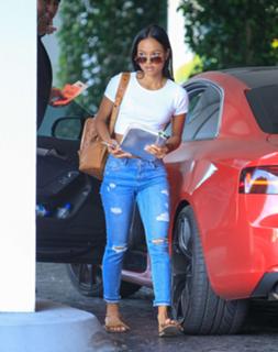 Karrueche Tran feet photo thumbnail
