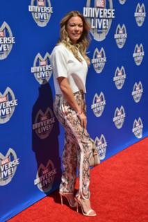 LeAnn Rimes feet photo thumbnail