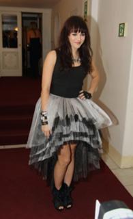 Ewa Farna feet photo thumbnail
