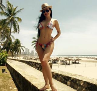 Maribel Guardia feet photo thumbnail